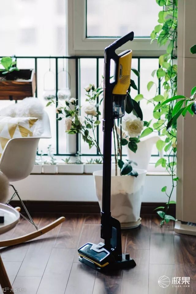 凯驰(Karcher)VC4i手持无绳充电吸尘器