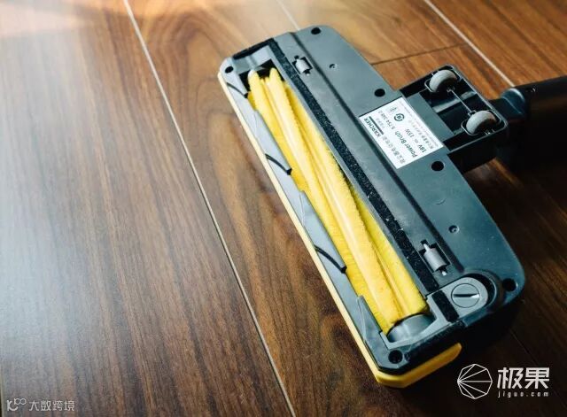 凯驰(Karcher)VC4i手持无绳充电吸尘器