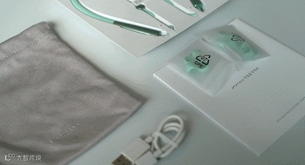 颜值性能兼具,忘却充电烦恼:这耳机满足我日常通勤、娱乐需要!