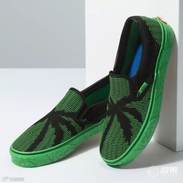 鞋子也玩黑客帝国?Vans全新鞋款发布,灵感来自程序员!