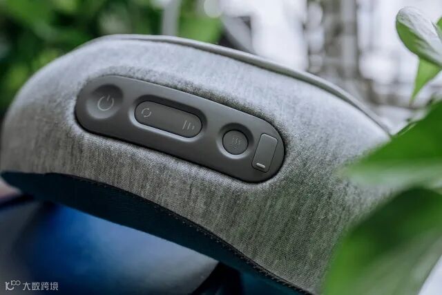 旅行枕也能按摩!戴上就舍不得摘下,自己就可以给颈椎做spa