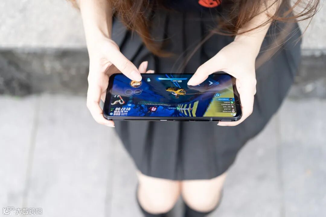 努比亚红魔5G游戏手机