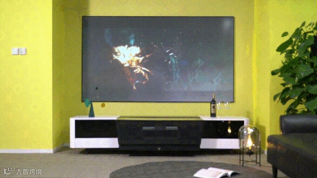 拥有“无边框”百吋电视是什么体验?从此它成了我的解闷神器!