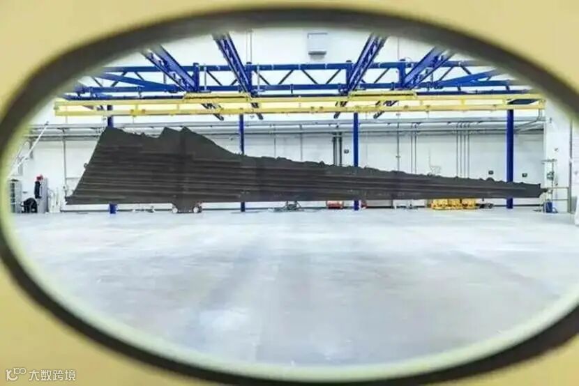 蓝色的盘子上

AI 生成的内容可能不正确。