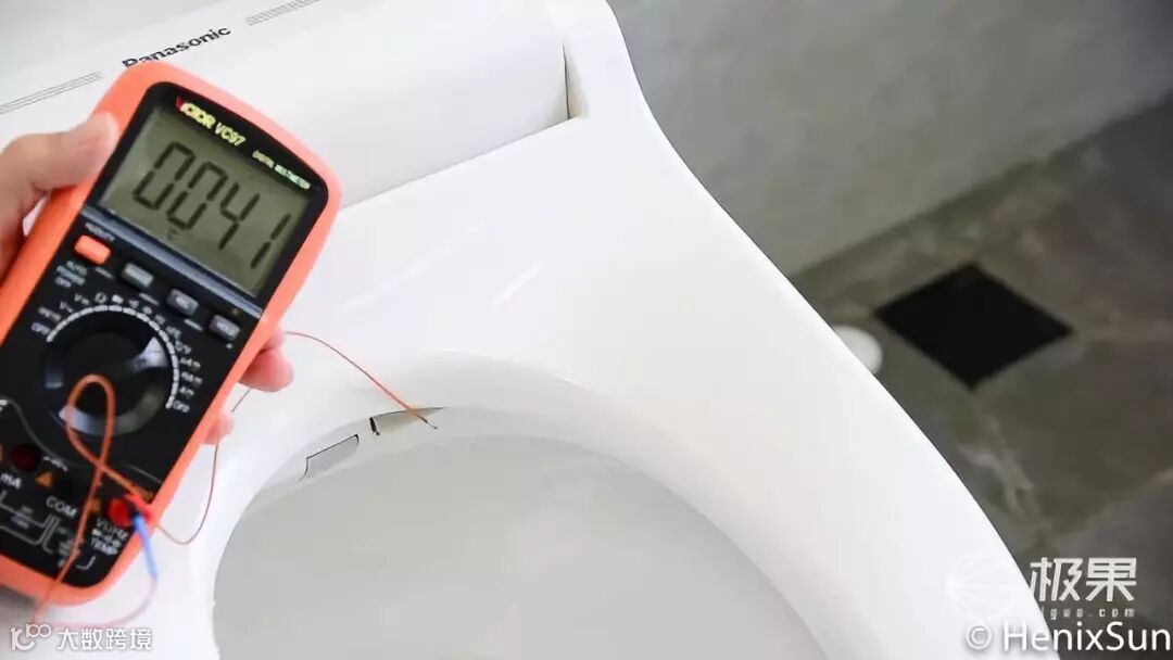 「体验」坐下就暖的马桶盖,还能顺便做水疗!给你“暖冬式”如厕体验!