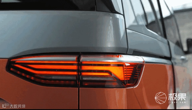 大升级!大众新一代“面包车”来了,电动门、大天窗、座椅180°旋转...