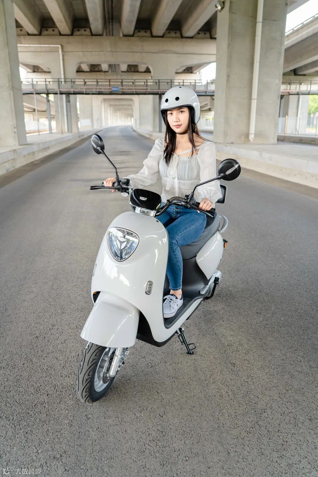 雅迪M6体验:舒适度堪比移动沙发,短途代步靠它爽翻了!