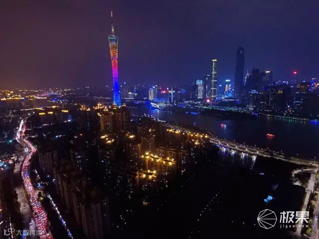 大疆 精灵3 标准版 无人机