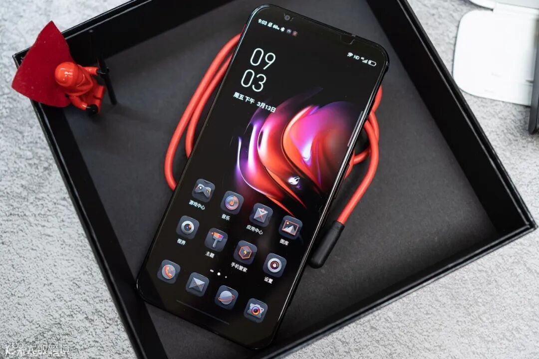 努比亚红魔5G游戏手机