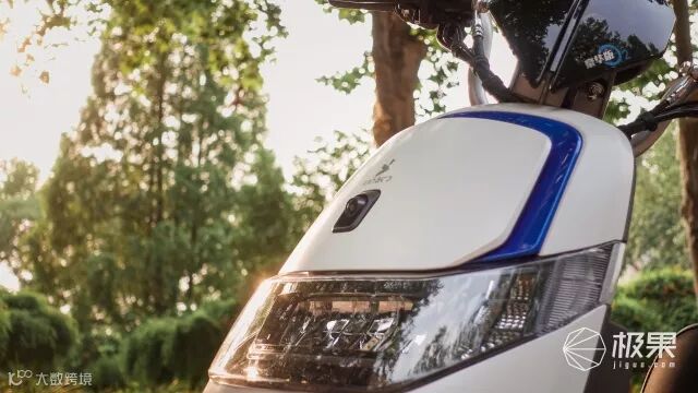 森蓝O2电动摩托车