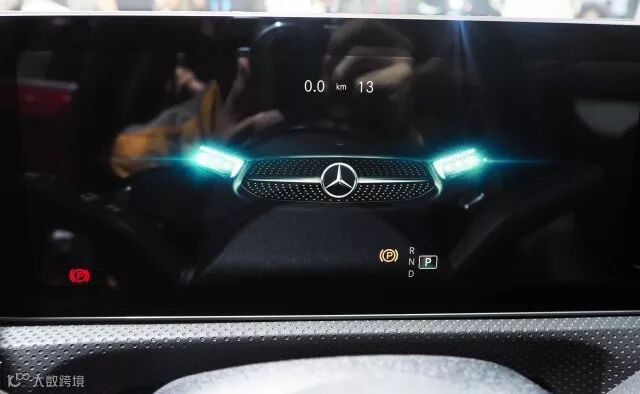 奔驰入门轿车A级三厢首发体验:外观空间秒杀宝马奥迪