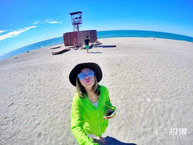 魔声 Backfloat 蓝牙音箱