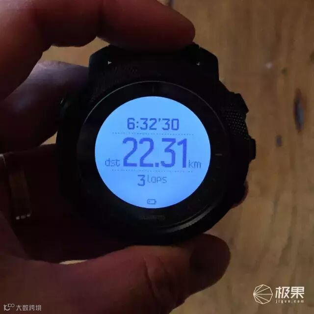Suunto Traverse Alpha 腕表