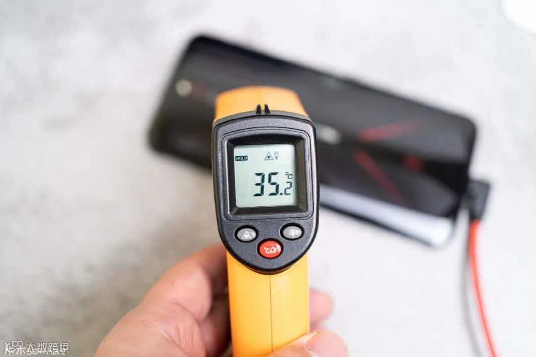 努比亚红魔5G游戏手机