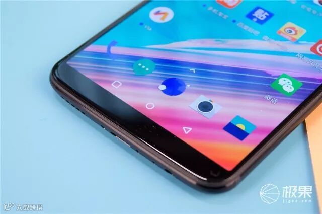 一加(oneplus)5T手机