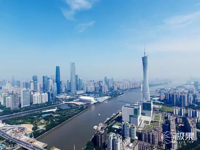 大疆 精灵3 标准版 无人机