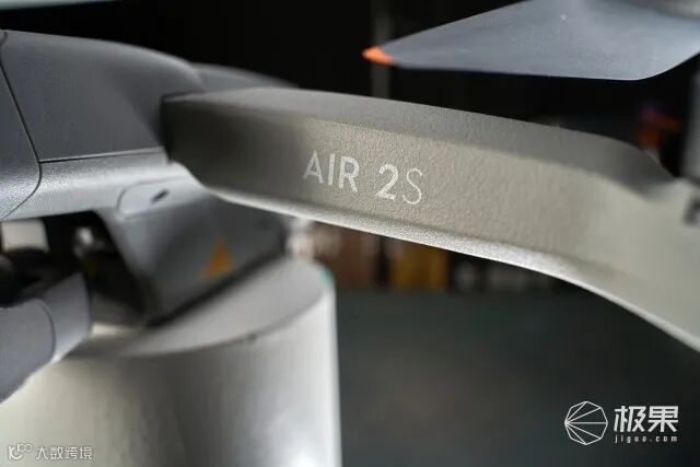 大疆Air2S上手体验:一英寸大底加持!这就是台会飞的数码相机