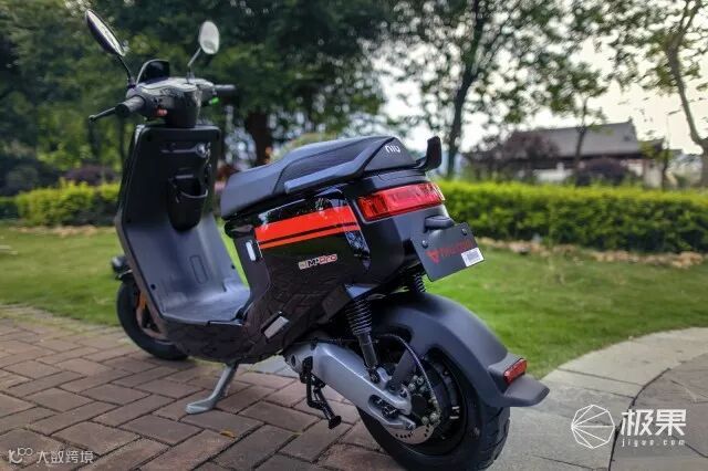 动力强劲续航长久,小牛电动车M+PRO也能有推背感