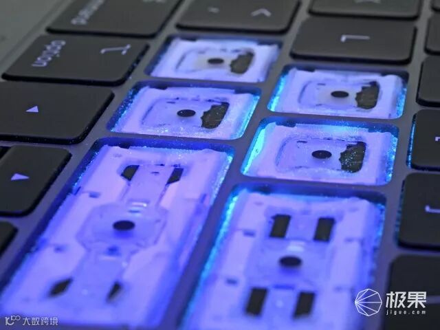 「事儿」苹果更新2019款MacBookPro:史上最强,最高可选8核i9