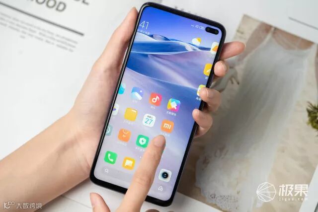 1999买双模5G!RedmiK30评测:提前剧透明年旗舰大战!