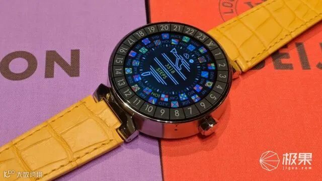 土豪专属!LV发布新智能手表,顶配+定制系统,还支持鸿蒙...