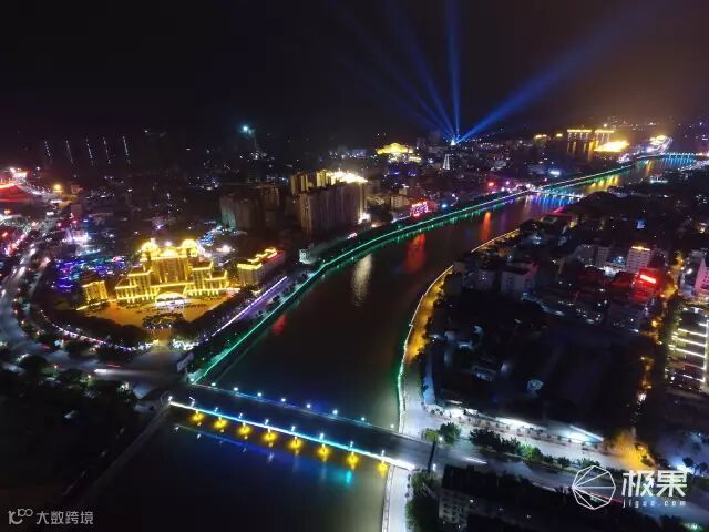 大疆 精灵3 标准版 无人机