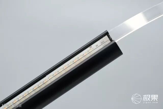 明基(BenQ)ScreenBar智能阅读屏幕挂灯