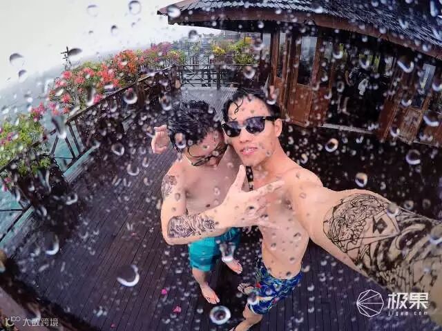 魔声 Backfloat 蓝牙音箱