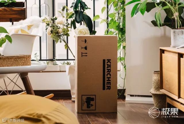 凯驰(Karcher)VC4i手持无绳充电吸尘器