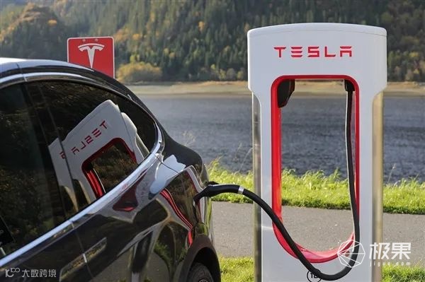 特斯拉销量崩了!4月全球销量暴跌43%,中国市场仅卖出1万辆...