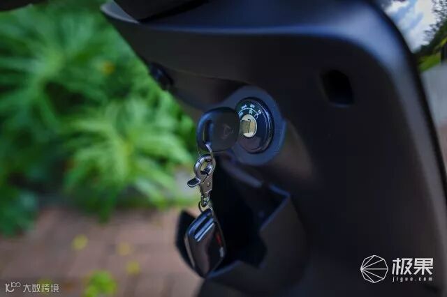动力强劲续航长久,小牛电动车M+PRO也能有推背感