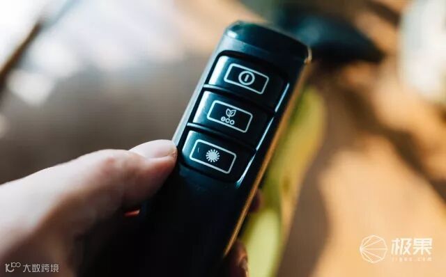 凯驰(Karcher)VC4i手持无绳充电吸尘器