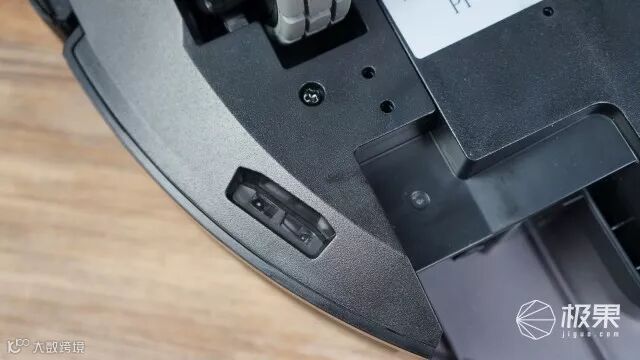 科沃斯(Ecovacs)DEEBOTT5系列扫地机器人