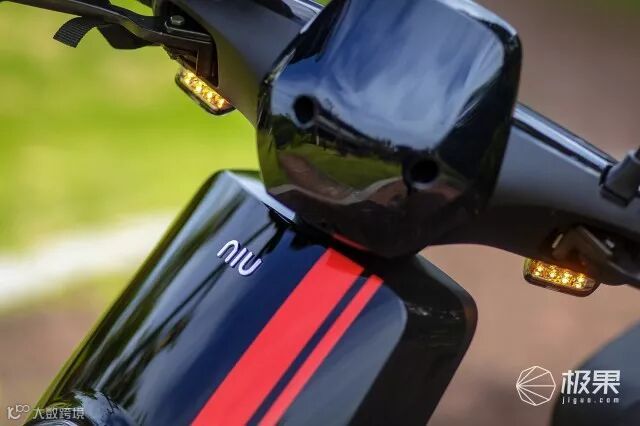 动力强劲续航长久,小牛电动车M+PRO也能有推背感