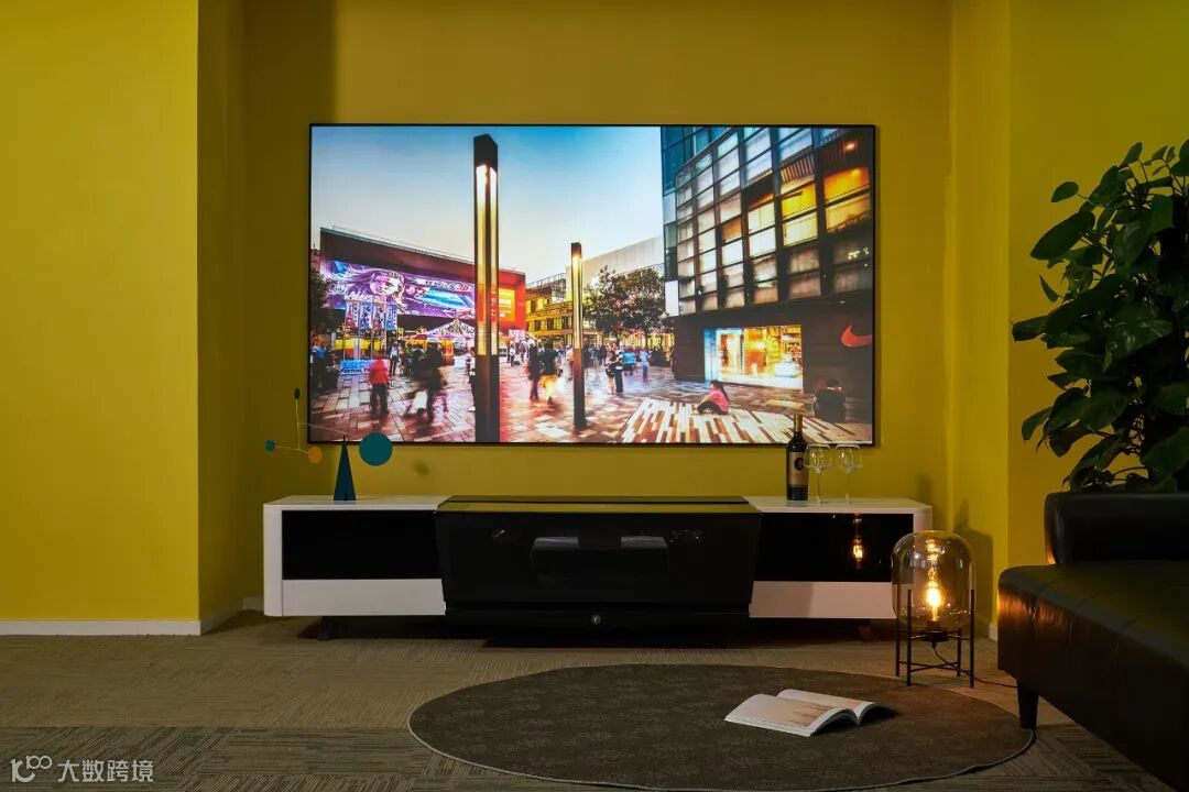 拥有“无边框”百吋电视是什么体验?从此它成了我的解闷神器!