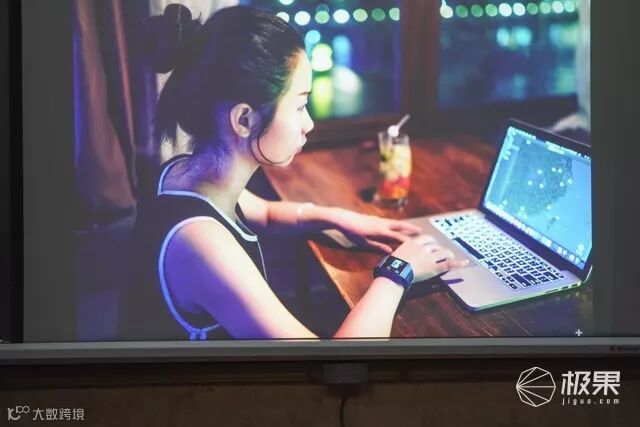 爱普生(Epson)3LCD智能投影机