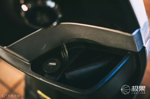 森蓝O2电动摩托车