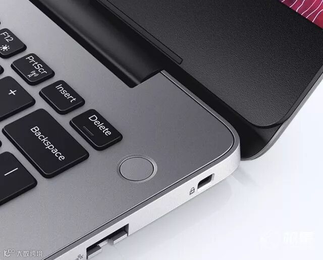 惠普(HP)惠普(HP)星13-an0002TU13.3英寸轻薄笔记本电脑(i5-8265U8G256GPCIESSDUMAFHDIPS72%色域)银