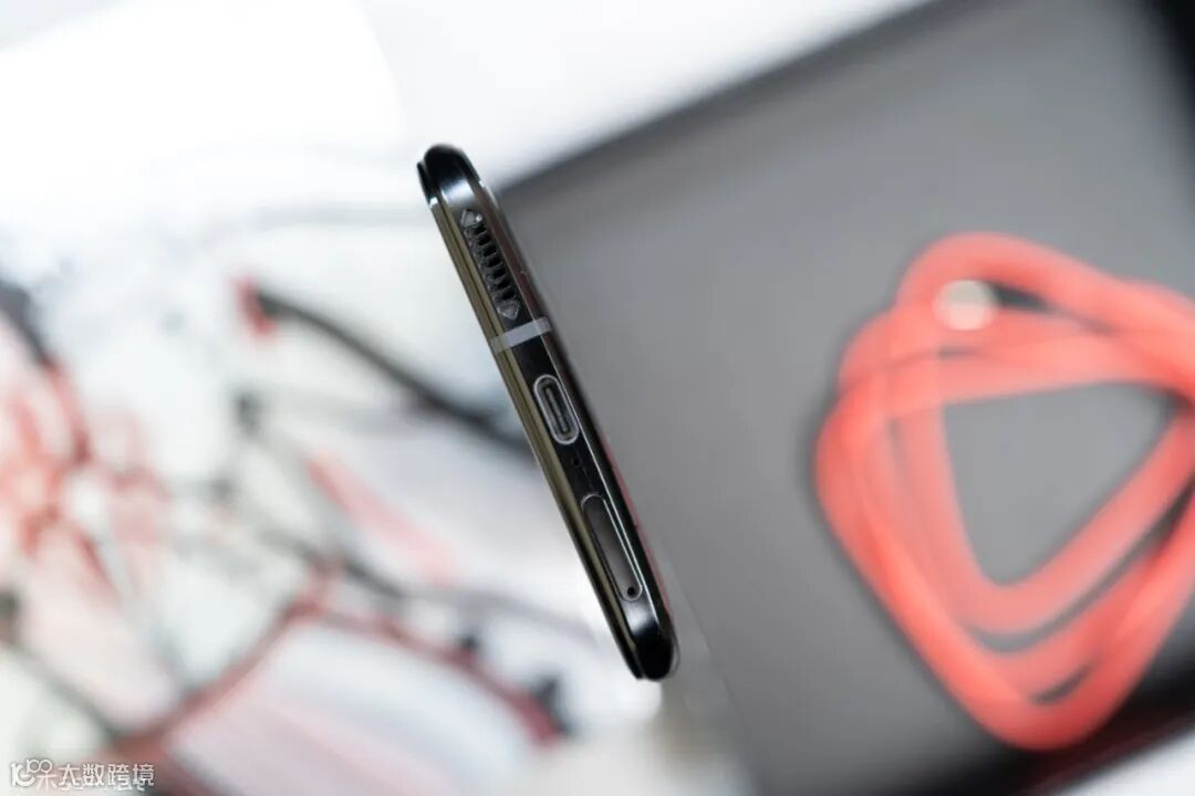 努比亚红魔5G游戏手机