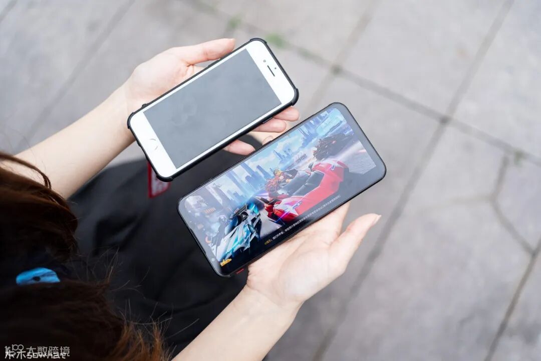 努比亚红魔5G游戏手机