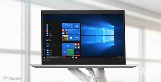 惠普(HP)惠普(HP)星13-an0002TU13.3英寸轻薄笔记本电脑(i5-8265U8G256GPCIESSDUMAFHDIPS72%色域)银