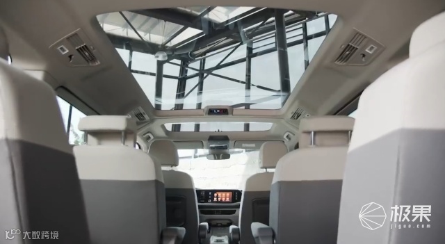 大升级!大众新一代“面包车”来了,电动门、大天窗、座椅180°旋转...