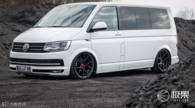 大升级!大众新一代“面包车”来了,电动门、大天窗、座椅180°旋转...
