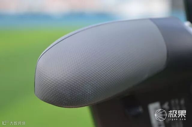 飞智八爪鱼手机手柄