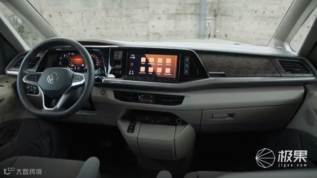 大升级!大众新一代“面包车”来了,电动门、大天窗、座椅180°旋转...