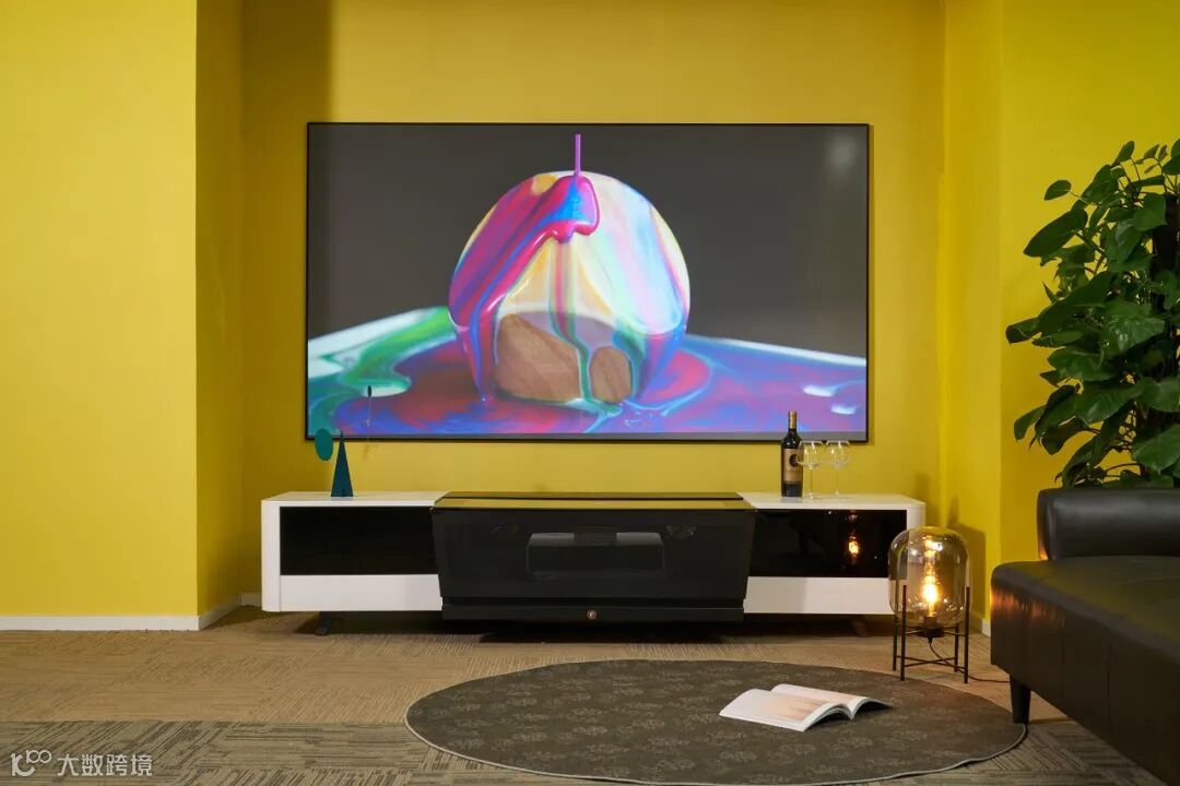 拥有“无边框”百吋电视是什么体验?从此它成了我的解闷神器!