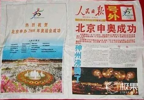 这只灰色“马卡龙”,是我们用过最有人味儿的智能音箱