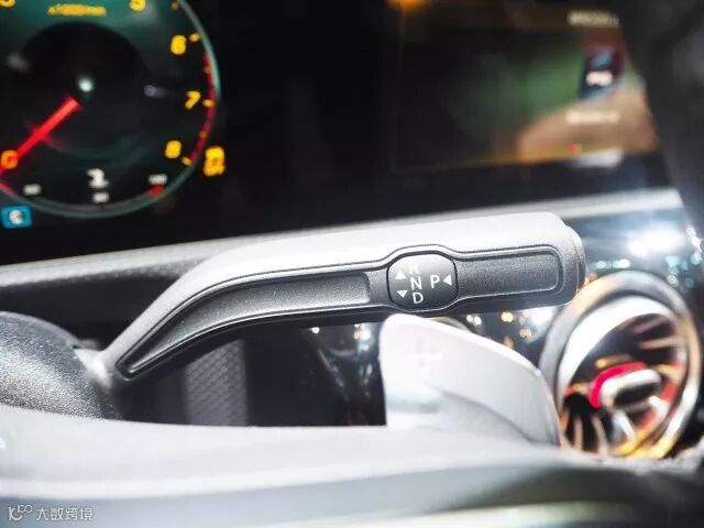 奔驰入门轿车A级三厢首发体验:外观空间秒杀宝马奥迪