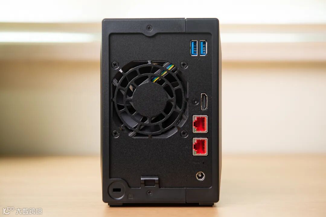 西部数据(WD)Red™系列网络储存硬盘