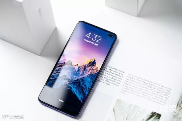 1999买双模5G!RedmiK30评测:提前剧透明年旗舰大战!